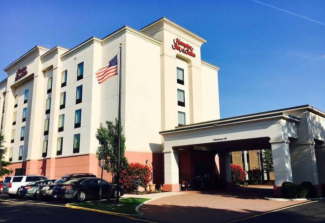 Hampton Inn & Suites Chesapeake Battlefield Blvd Image