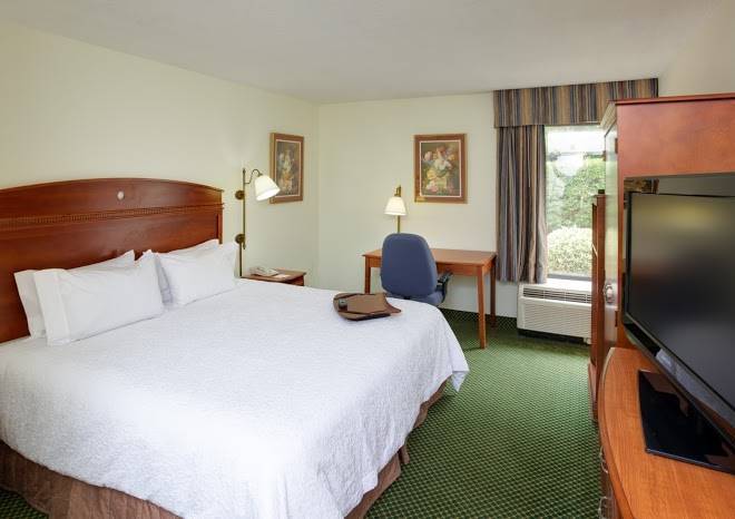 Hampton Inn Chester Image