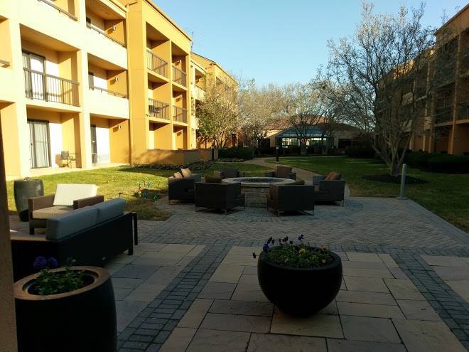 Courtyard By Marriott Fairfax Fair Oaks Image