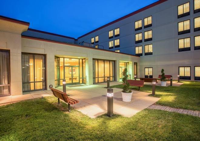 Crowne plaza dulles airport