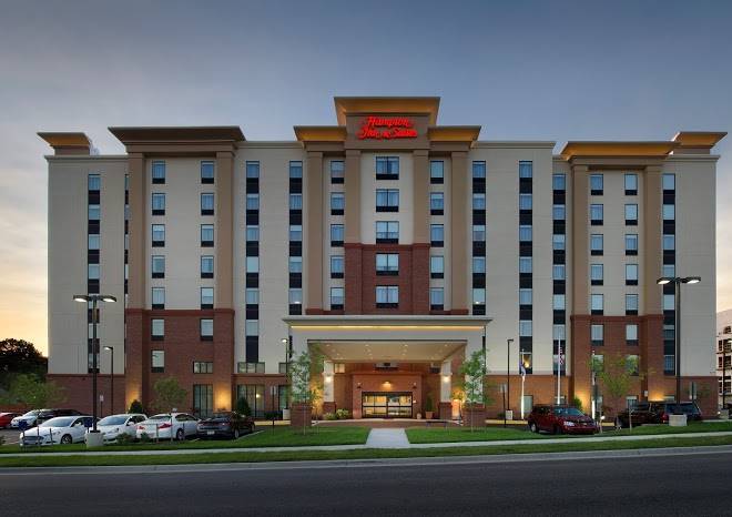Hampton Inn & Suites Falls Church Image