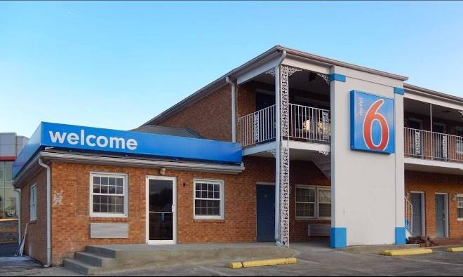 Motel 6 falls church va arlington blvd