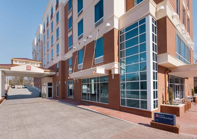 Hilton Garden Inn Falls Church Image