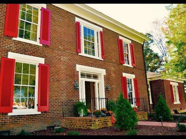 Early inn at the grove