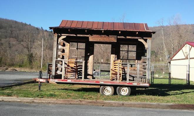 Lydia mountain lodge and log cabins
