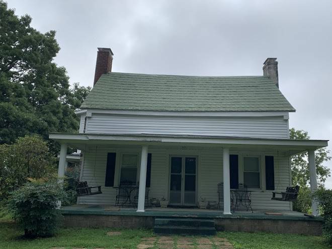 Breezy oaks farm b&b