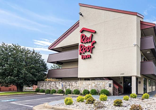 Red roof inn hampton coliseum & convention center
