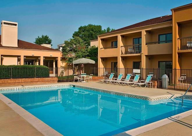 Courtyard by marriott richmond west