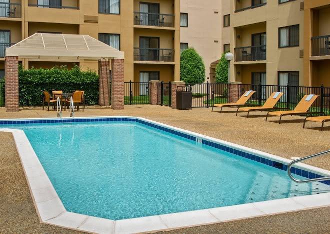 Courtyard by marriott williamsburg busch gardens area