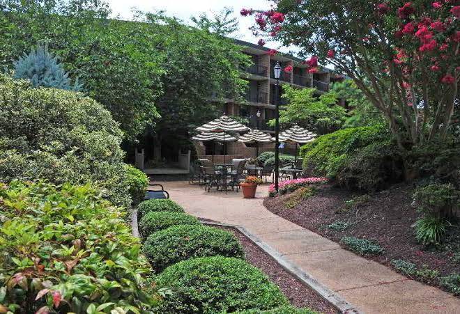 Fort magruder hotel and conference center