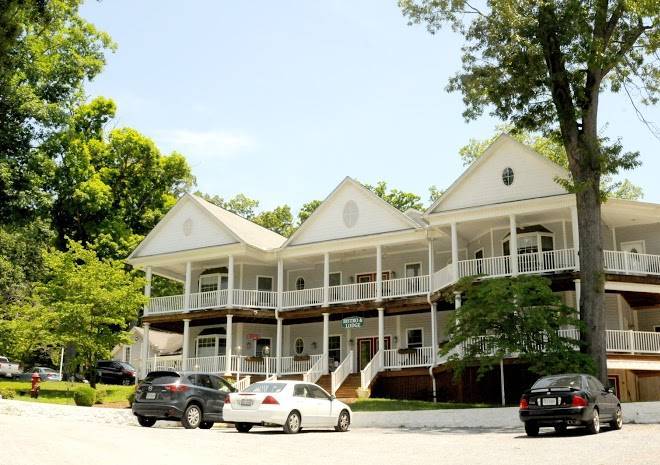Acorn hill lodge