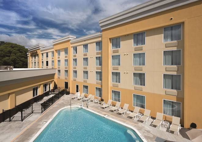 La quinta inn & suites by wyndham lynchburg at liberty univ