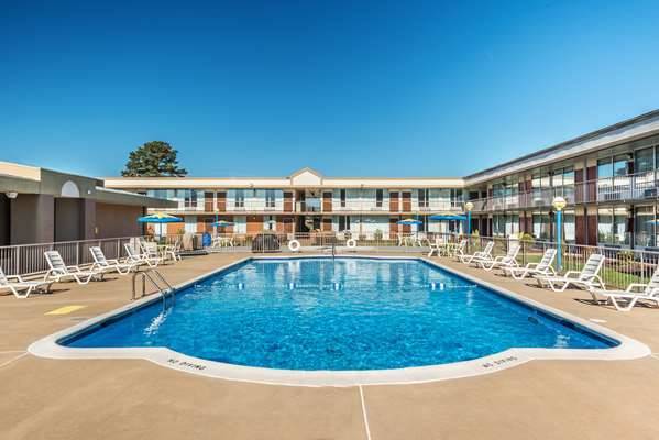 Days inn by wyndham south hill