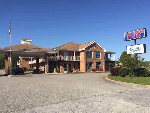 Lake gaston inn