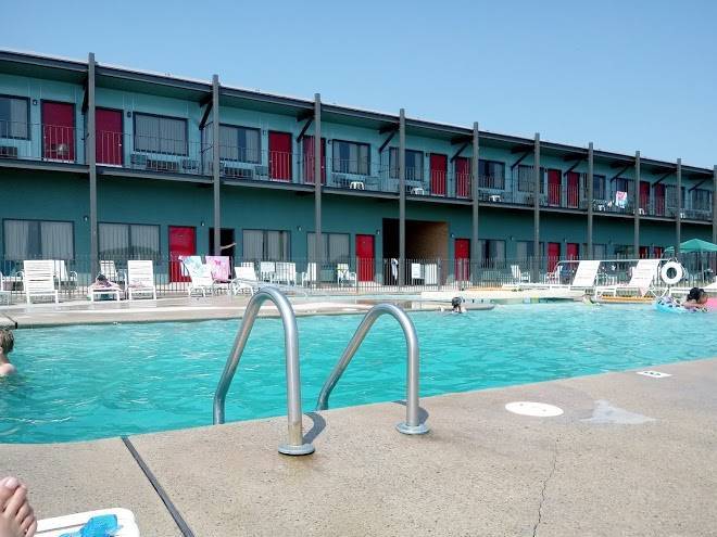 Lake motel & efficiencies