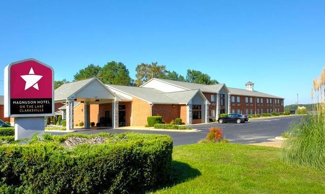 Magnuson hotel on the lake clarksville