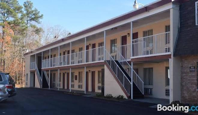 Fort eustis inn