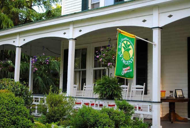 Inn on poplar hill