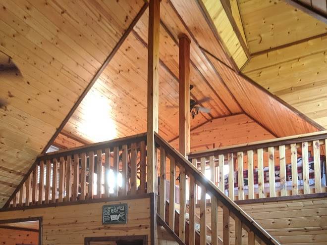 Lazy bear lodge va