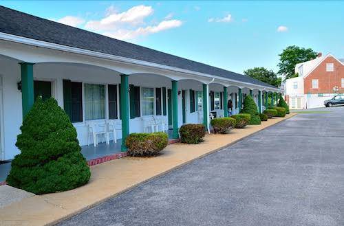 The Cardinal Inn Image