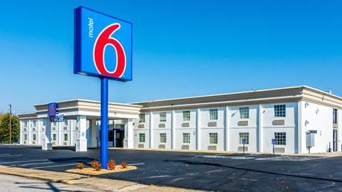 Motel 6 Petersburg Va Fort Lee Image