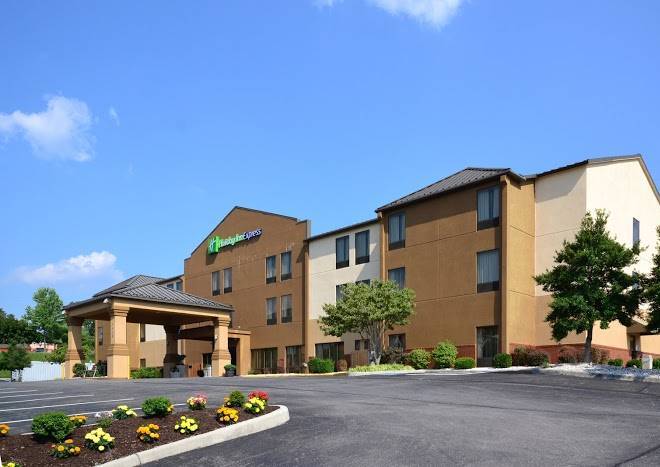 Holiday Inn Express Dublin Image