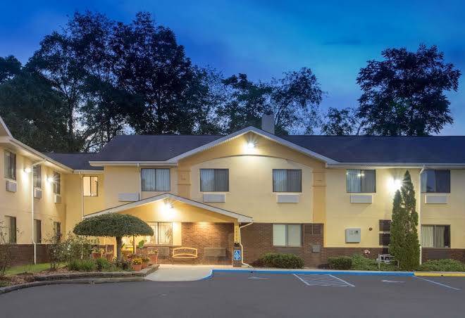 Super 8 by wyndham radford va
