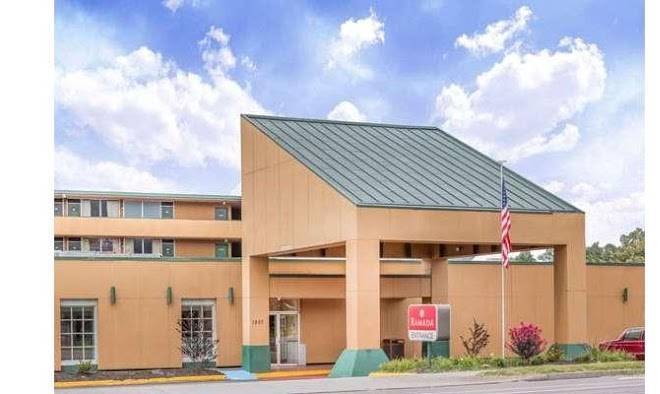 Ramada By Wyndham Roanoke Image