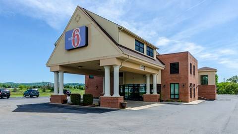 Motel 6 lexington va