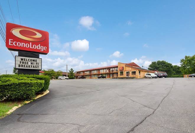 Econo lodge marion i 81