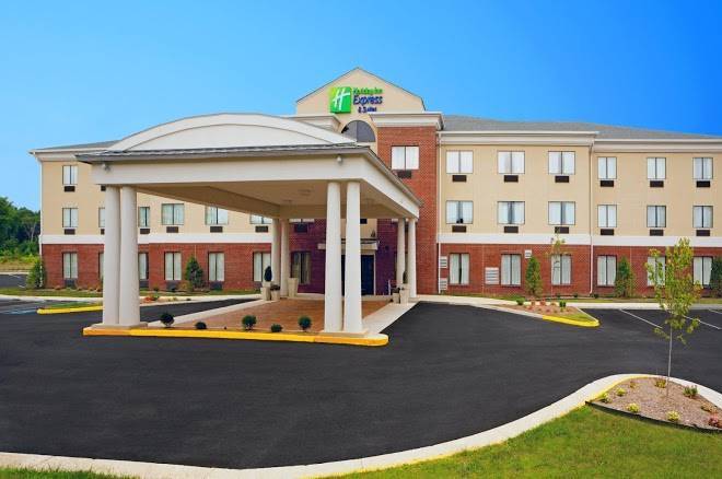 Holiday inn express & suites thornburg s fredericksburg
