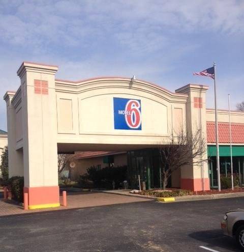 Travelodge By Wyndham Suffolk Image