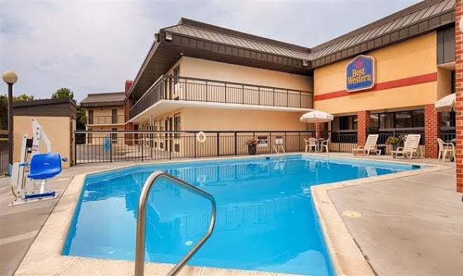Best western center inn