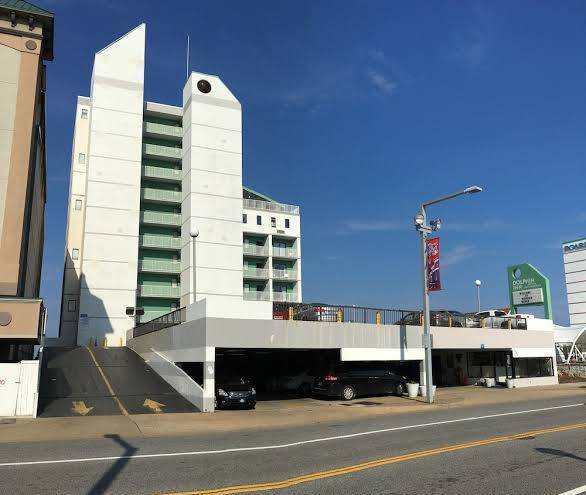Dolphin inn motel