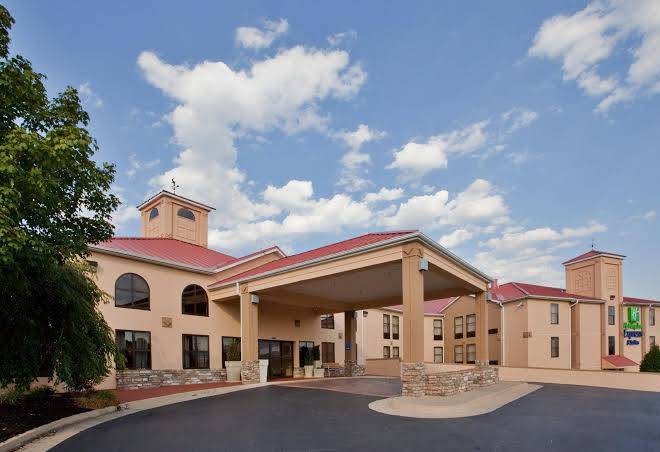 Wingate by Wyndham Waynesboro Route 340