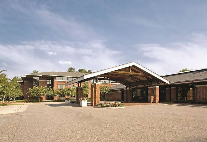 Woodlands hotel and suites