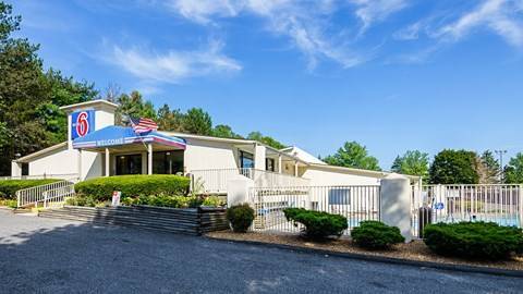 Motel 6 Wytheville Va Image