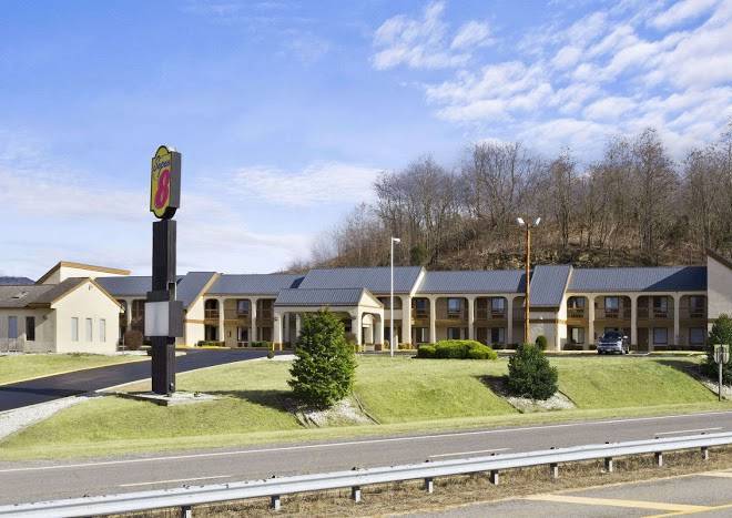 Super 8 by wyndham wytheville fort chiswell area