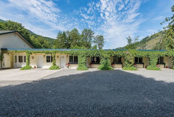 Emerald valley inn
