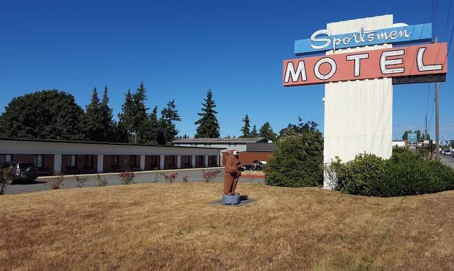Sportsmen motel
