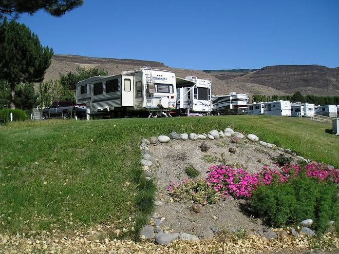 Crescent bar rv resort