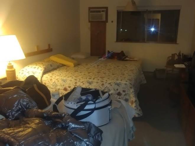 Desert aire motel & shell