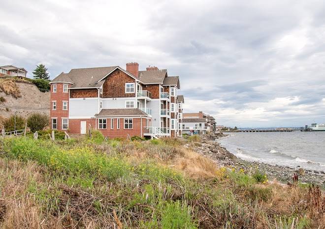 The tides inn & suites