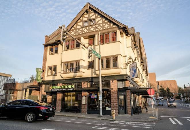 College inn hotel