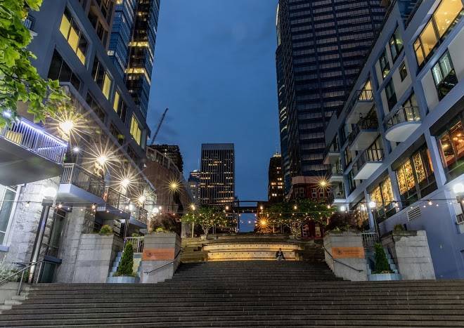 Domicile Suites At Harbor Steps Image