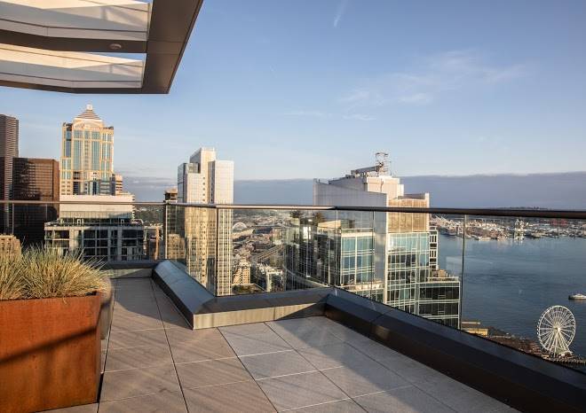 Domicile suites at helios