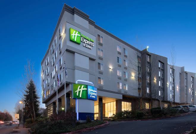 Holiday inn express & suites seattle sea tac airport