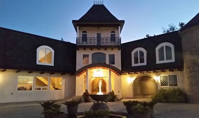 Nordic hill manor