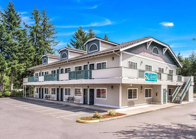 Quality inn & Suites Bainbridge island