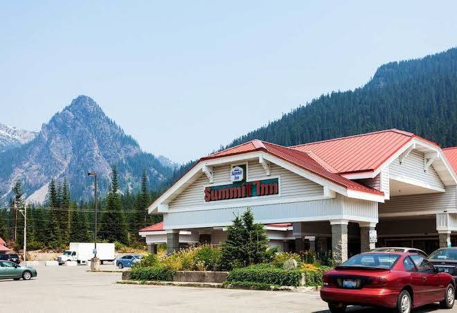 Summit inn